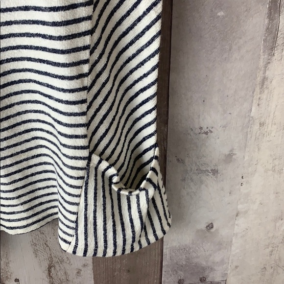 Anthropologie W5 white and navy striped tunic size Small - Picture 5 of 7